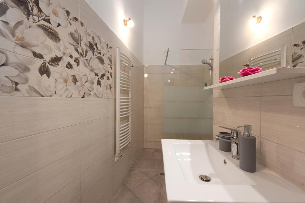 Apartman Cezar Apartment Rijeka Ngoại thất bức ảnh