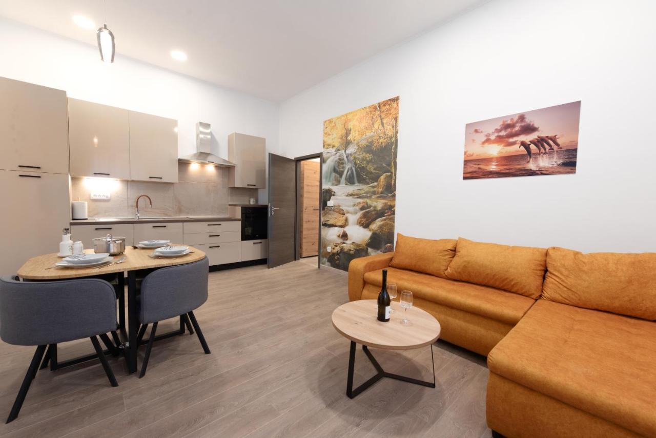 Apartman Cezar Apartment Rijeka Ngoại thất bức ảnh